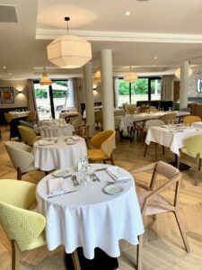 NAHOMA_NEVERS_SALLEDERESTAURANT