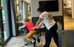 NAHOMA_RESIDENCE-SERVICES-SENIORS_NEVERS_MASSAGE