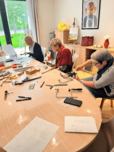 NAHOMA_RESIDENCE-SERVICES-SENIORS_NEVERS_CREATION-BIJOUX_ATELIER