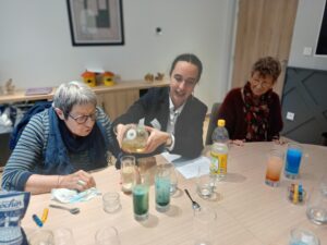 NAHOMA_RESIDENCE-SERVICES-NEVERS_ATELIER_COULEURS-EN-FUSION