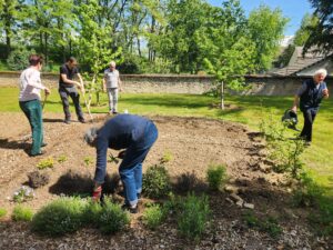 NAHOMA-NEVERS-ATELIER-JARDINAGE