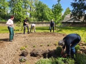 NAHOMA-NEVERS-ATELIER-JARDINAGE-PRINTEMPS-2023